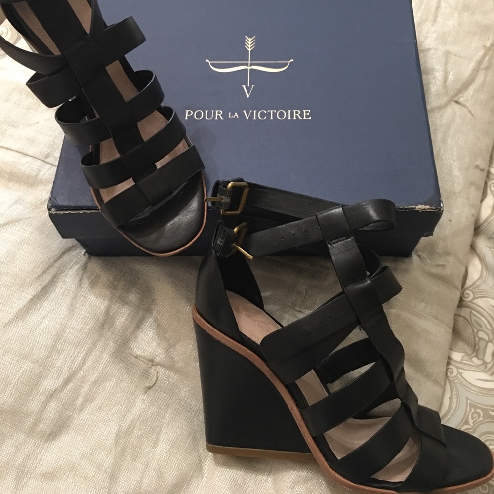 Pour la Victoire back gladiator Cecile sandal.